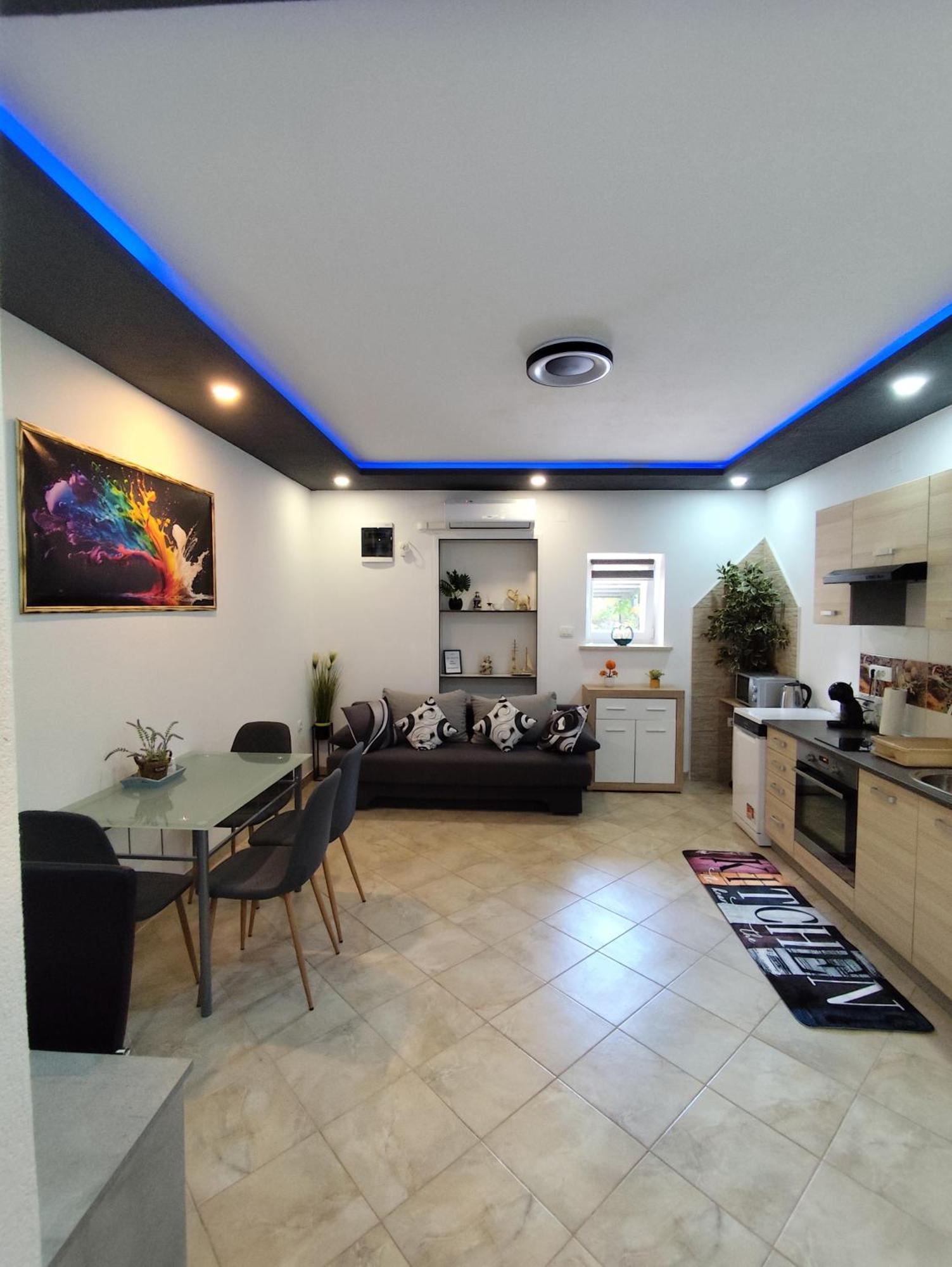 Apartman Goga With Pool And Jacuzzi لابين المظهر الخارجي الصورة